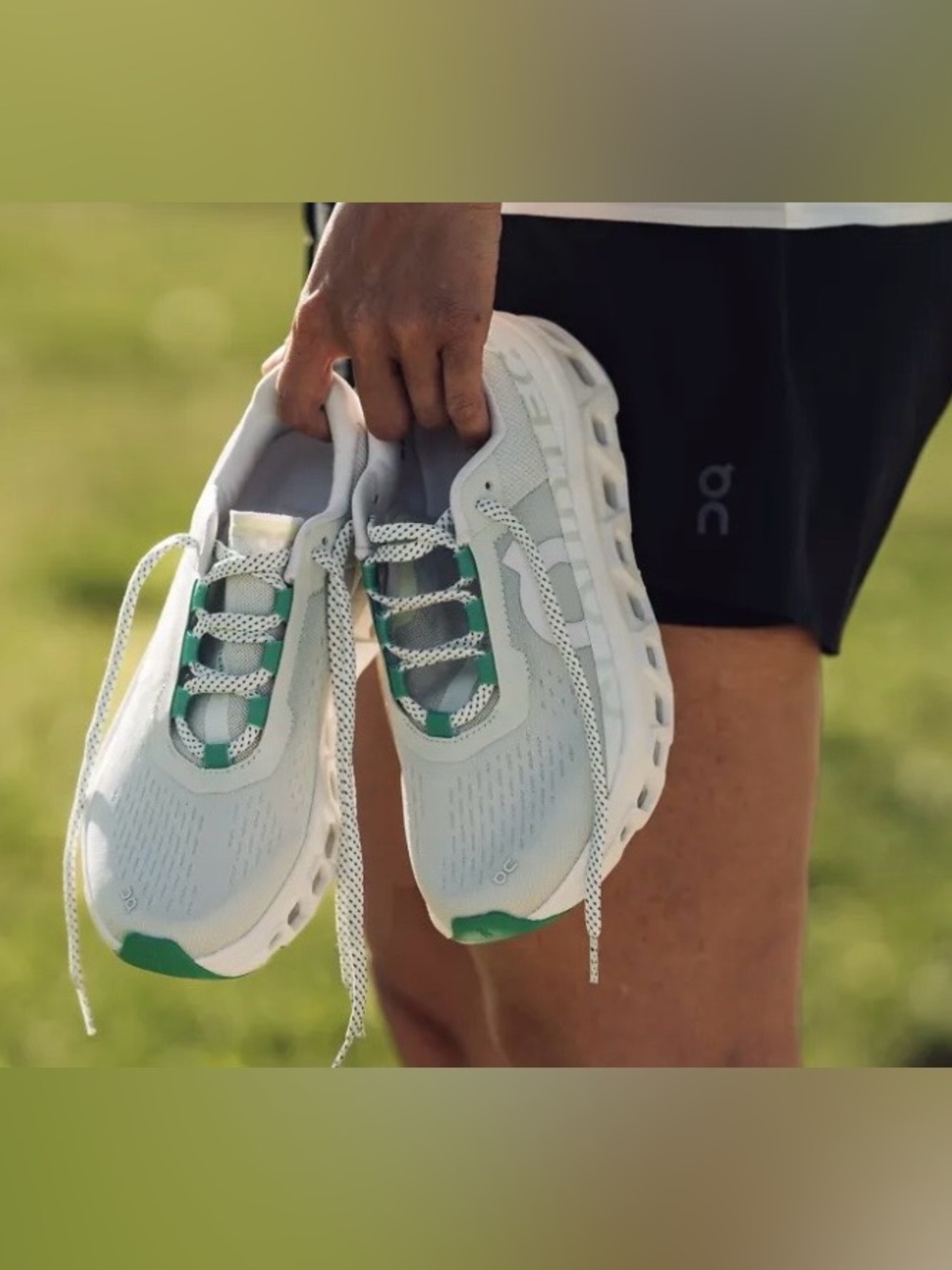 On Running Cloudmonster Sneaker in Aloe Green and White men size 14 new